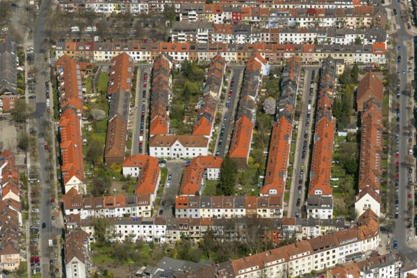Rows of houses in the Findorff district, rented flats, multi-storey flats, red tiled roofs, attic flats, aerial view, aerial photographs of Bremen, Bremen, Germany, Europe, birds-eyes view, aerial photography, aerial photography, overview, bird's eye view