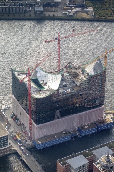 Construction site of the ElbPhilharmonie Hamburg, Philharmonie, Speicherstadt Hamburg, Elbe, Hamburg, Germany, Europe, aerial view, birds-eyes view, aerial photography, aerial photography, overview, overview, bird's eye view