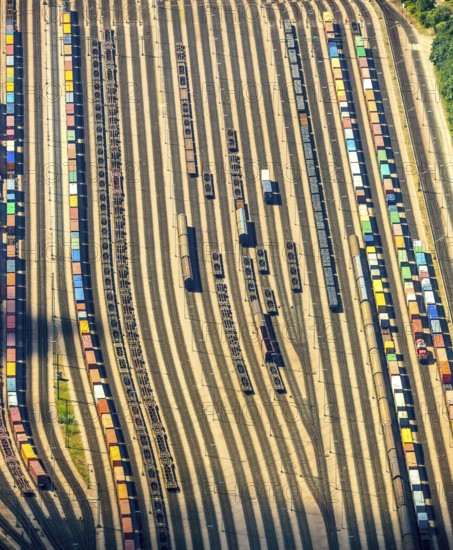 Freight yard, marshalling yard, shunting yard Alte Süderelbe Altenwerder, Hamburg, Free and Hanseatic City of Hamburg, Germany, Europe, aerial view, birds-eyes view, aerial photography, aerial photography, overview, bird's eye view