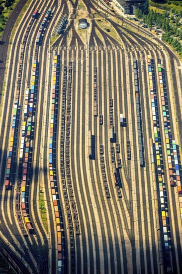 Freight yard, marshalling yard, shunting yard Alte Süderelbe Altenwerder, Hamburg, Free and Hanseatic City of Hamburg, Germany, Europe, aerial view, birds-eyes view, aerial photography, aerial photography, overview, bird's eye view