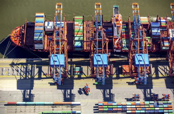 Hanjin container ship, container loading, container gantry cranes, container cranes, container ship, container freighter, container, container port of Hamburg, CTA, Container Terminal Altenwerder, Hamburg-Altenwerder, Port of Hamburg, Elbe, Hamburg, Free and Hanseatic City of Hamburg, Germany, Europe, aerial view, birds-eyes view, aerial photography, aerial photography, overview, bird's eye view