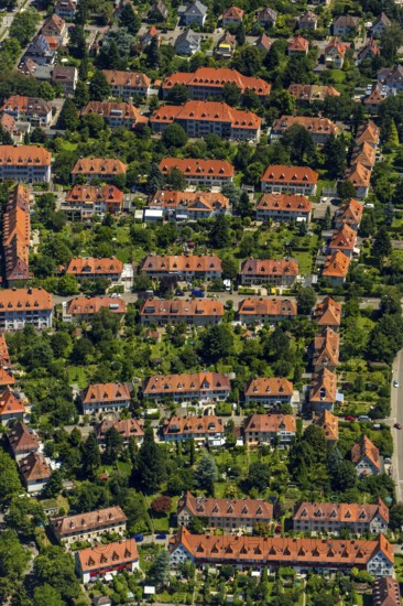 Residential streets in the forest lake neighbourhood on Schwarzwaldstrasse, Freiburg im Breisgau, Breisgau, Baden-Württemberg, Germany, Europe, aerial view, birds-eyes view, aerial photography, aerial photography, overview, bird's eye view, university city, trinational metropolitan region Upper Rhine
