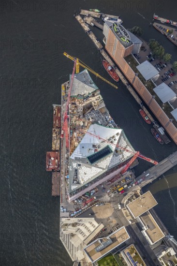 Construction site of the ElbPhilharmonie Hamburg, Philharmonie, Speicherstadt Hamburg, Elbe, Hamburg, Germany, Europe, aerial view, birds-eyes view, aerial photography, aerial photography, overview, overview, bird's eye view
