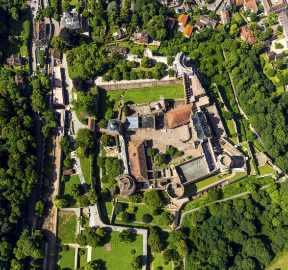 Heidelberg Castle, Heidelberg Castle, Heidelberg Castle Ruins, vertical photography, Heidelberg, Rhein-Neckar-Kreis, Baden-Württemberg, Germany, Europe, aerial photography, birds-eyes view, aerial photography, aerial photography, overview, bird's eye view