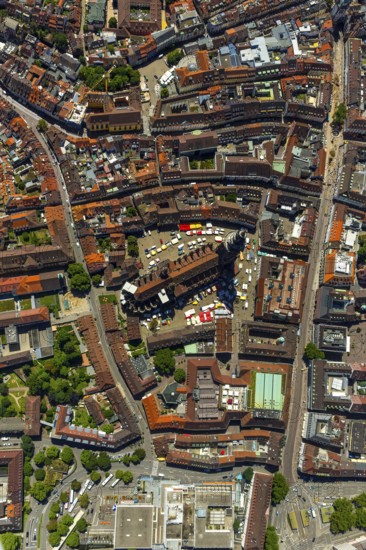Freiburg Minster with market square, Freiburg im Breisgau, Breisgau, Baden-Württemberg, Germany, Europe, aerial view, birds-eyes view, aerial photography, aerial photography, overview, bird's eye view, university city, trinational metropolitan region Upper Rhine
