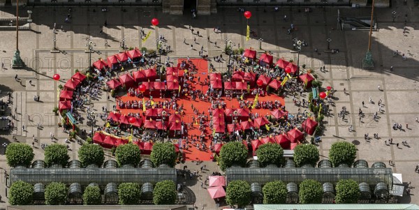 Hamburg City Hall, The Parliament of the Free and Hanseatic City of Hamburg, red pavilions in front of the City Hall on the lock bridge, Hamburg, Germany, Europe, aerial view, birds-eyes view, aerial photography, aerial photography, overview, bird's eye view