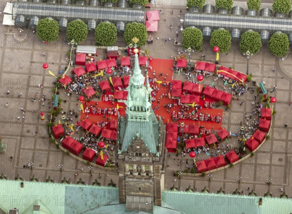 Hamburg City Hall, The Parliament of the Free and Hanseatic City of Hamburg, red pavilions in front of the City Hall on the lock bridge, Hamburg, Germany, Europe, aerial view, birds-eyes view, aerial photography, aerial photography, overview, bird's eye view