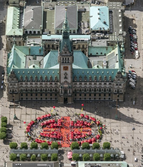 Hamburg City Hall, The Parliament of the Free and Hanseatic City of Hamburg, red pavilions in front of the City Hall on the lock bridge, Hamburg, Germany, Europe, aerial view, birds-eyes view, aerial photography, aerial photography, overview, bird's eye view