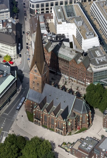 Main Church of St. Peter, Hamburg, Germany, Europe, aerial view, birds-eyes view, aerial photography, aerial photography, overview, bird's eye view