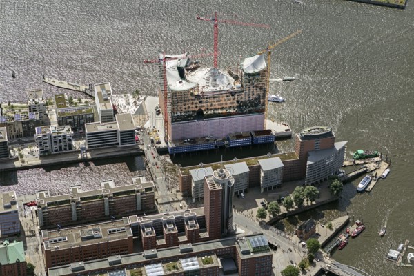 Speicherstadt, HafenCity, Elbe, Elbphilharmonie Hamburg am Kaiserkai, Hamburg harbour, Hamburg, Germany, Europe, aerial view, birds-eyes view, aerial photography, aerial photography, overview, overview, bird's eye view