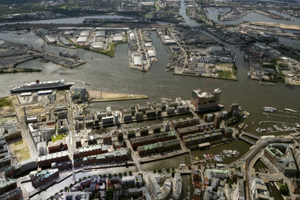 Speicherstadt, HafenCity, Elbe, Elbphilharmonie Hamburg am Kaiserkai, Hamburg harbour, Hamburg, Germany, Europe, aerial view, birds-eyes view, aerial photography, aerial photography, overview, overview, bird's eye view