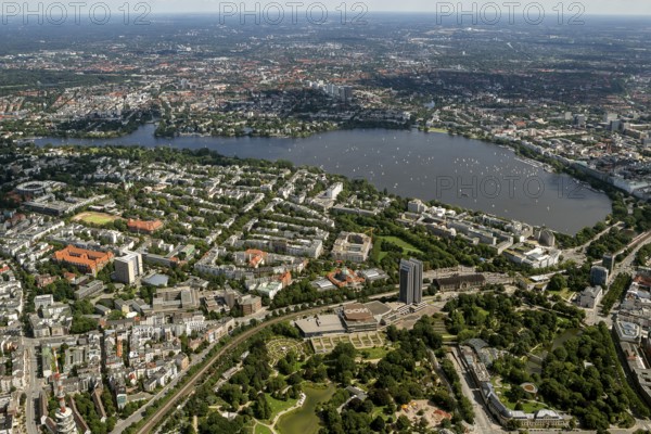 Congress Centrum Hamburg, Planten un Blomen from CCH, The Radison-SAS Hotel - Hamburg's highest hotel at Dammtor, Inner Alster Lake, Außenalster, Kennedybrücke, Hamburg, Germany, Europe, aerial view, birds-eyes view, aerial photography, aerial photography, overview, bird's eye view