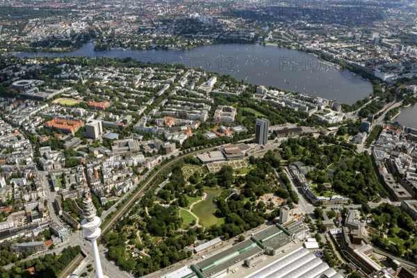 Congress Centrum Hamburg, Planten un Blomen from CCH, The Radison-SAS Hotel - Hamburg's highest hotel at Dammtor, Inner Alster Lake, Außenalster, Kennedybrücke, Hamburg, Germany, Europe, aerial view, birds-eyes view, aerial photography, aerial photography, overview, bird's eye view