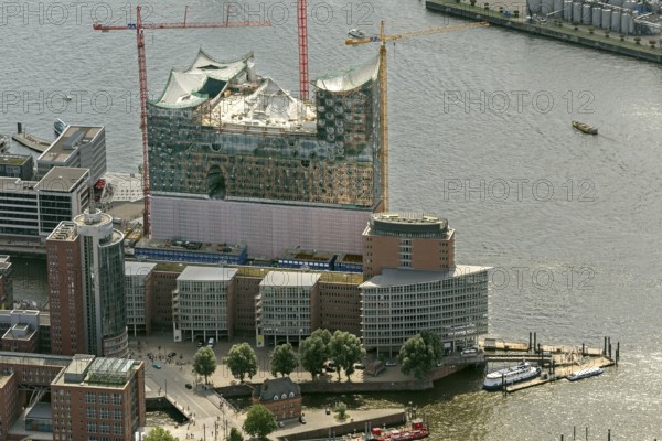 Speicherstadt, HafenCity, Elbe, Elbphilharmonie Hamburg am Kaiserkai, Hamburg harbour, Hamburg, Germany, Europe, aerial view, birds-eyes view, aerial photography, aerial photography, overview, overview, bird's eye view