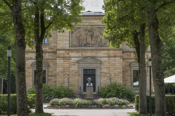 Wahnfried House, Richard Wagner Museum, in front of Ludwig II, Bust, Bayreuth, Upper Franconia, Franconia, Bavaria, Germany