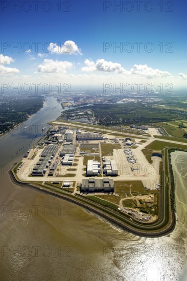 Finkenwerder Airport, runway and factory halls of Airbus Airport, Finkenwerder Airport, Hamburg, Free and Hanseatic City of Hamburg, Germany, Europe, aerial view, birds-eyes view, aerial photography, aerial photography, overview, bird's eye view