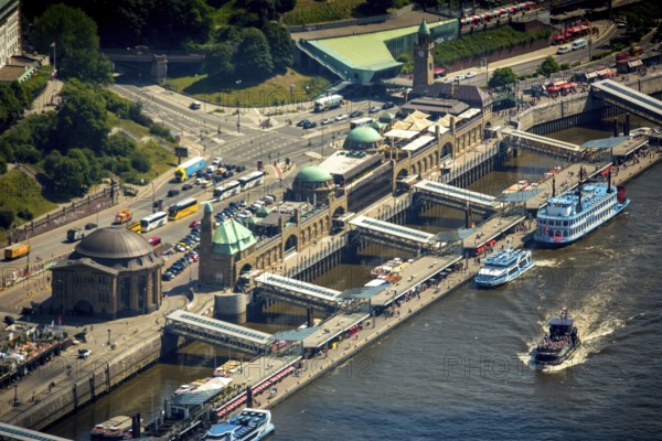 Landungsbrücken with the excursion boat Lousiana Star, Hamburg harbour, Elbe, Hamburg, Free and Hanseatic City of Hamburg, Germany, Europe, aerial view, birds-eyes view, aerial photography, aerial photography, overview, bird's eye view