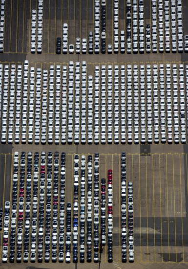 New car loading at Hansahafen, Unikai in Hamburg harbour, Hamburg harbour, Elbe, Hamburg, Free and Hanseatic City of Hamburg, Germany, Europe, aerial view, birds-eyes view, aerial photography, aerial photography, overview, bird's eye view
