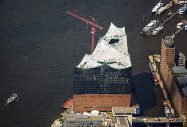 Roof construction of the Elbphilharmony, concert hall in the HafenCity in Hamburg, Elbphilharmonie with Hafencity, Speicherstadt, UNESCO World Heritage Site, Hamburg harbour, Elbe, Hamburg, Free and Hanseatic City of Hamburg, Germany, Europe, aerial view, birds-eyes view, aerial photography, aerial photography, overview, bird's eye view