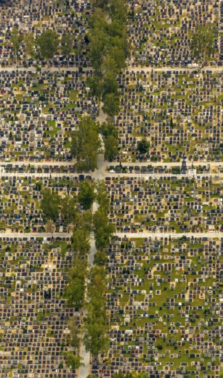 Cemetery Regensburg, Upper Catholic Cemetery Regensburg, row graves, military graves, Regensburg, independent city in Eastern Bavaria, Bavaria, Germany, Europe, aerial view, birds-eyes view, aerial photography, aerial photography, aerial photography, overview, bird's eye view