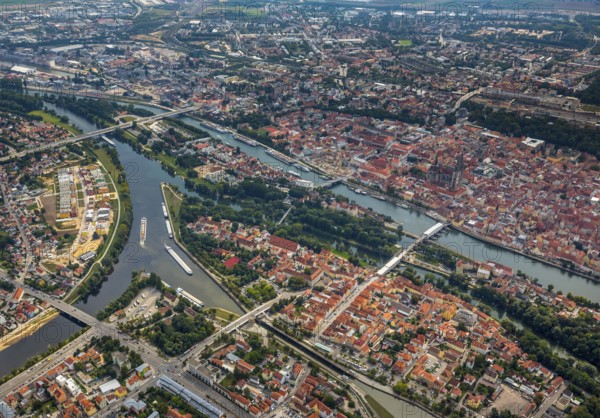 Confluence of the rivers Regen and Danube with Danube Island, Lappersdorf, independent town in Eastern Bavaria, Bavaria, Germany, Europe, aerial view, birds-eyes view, aerial photography, aerial photography, overview, bird's eye view
