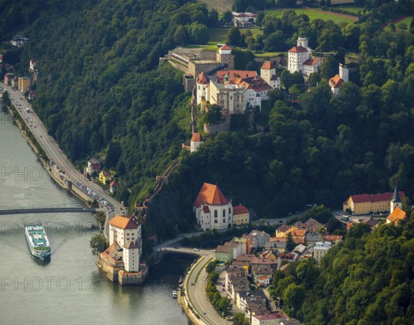 Confluence of the two rivers Danube and Ilz, Freinberg, independent university town in the administrative district of Lower Bavaria in Eastern Bavaria, Upper Austria, Austria, Europe, aerial photograph, birds-eyes view, aerial photography, aerial photography, overview, overview, bird's eye view