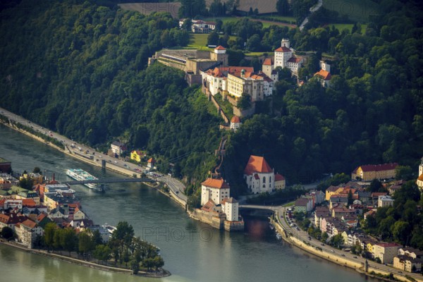 Veste Oberhaus, confluence of the three rivers Danube, Inn and Ilz, municipality of Freinberg, independent university town in the administrative district of Lower Bavaria in Eastern Bavaria, Upper Austria, Austria, Europe, aerial photograph, birds-eyes view, aerial photography, aerial photography, overview, bird's eye view