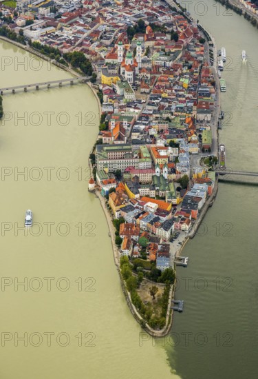 Old town of Passau with St Stephen's Cathedral on the cathedral square as the seat of the Bishop of Passau, confluence of the three rivers Danube, Inn and Ilz, Passau, independent university town in the administrative district of Lower Bavaria in Eastern Bavaria, Bavaria, Germany, Europe, aerial view, birds-eyes view, aerial photography, aerial photography, overview, overview, bird's eye view