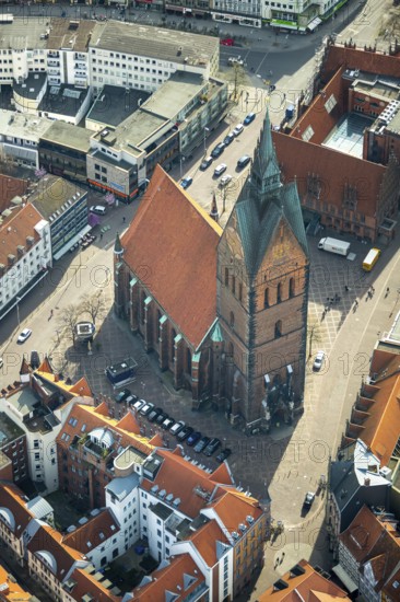 Market Church, Evangelical Lutheran Market Church St. Georgii et Jacobi, parish church in the old town of Hanover, Hanns-Lilje-Platz, city centre, Hanover, state capital, Lower Saxony, Germany, DE, Europe, aerial view, birds-eyes view, aerial photography, aerial photography, overview, bird's eye view
