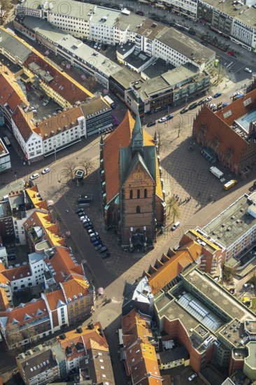 Market Church, Evangelical Lutheran Market Church St. Georgii et Jacobi, parish church in the old town of Hanover, Hanns-Lilje-Platz, city centre, Hanover, state capital, Lower Saxony, Germany, DE, Europe, aerial view, birds-eyes view, aerial photography, aerial photography, overview, bird's eye view