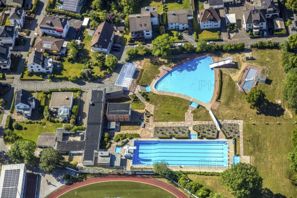 Aerial view, outdoor swimming pool Sprockhövel, Niedersprockhövel, Sprockhövel, Ruhr area, North Rhine-Westphalia, Germany, bathing establishment, bathing resort, DE, Ennepe-Ruhr-Kreis, Europe, outdoor swimming pool, leisure, aerial photography, aerial photography, swimming pool, overview, bird's-eye view, overview, swimming