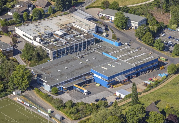 Aerial photo, Gennebreck, Wicke GmbH, Herzkamp, Sprockhövel, Ruhr area, North Rhine-Westphalia, Germany, business-to-business service, DE, Ennepe-Ruhr-Kreis, Europe, commercial enterprises, commercial area, commercial area, commercial location, commercial use, industrial area, industrial location, aerial photograph, aerial photography, aerial photography, overview, bird's-eye view, birds-eyes view, industrial wheels, overview