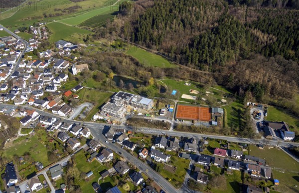 Aerial view, new building Kursana Quartier senior housing complex, recreation and leisure centre Allendorfer Straße, tennis courts, Allendorf, Sundern, Sauerland, North Rhine-Westphalia, Germany, DE, Europe, aerial view, aerial photography, aerial photography, overview, bird's eye view, birds-eyes, view, overview, hobby, sport, training, team, championship, clay court, tennis, tennis playing, tennis club, playground, children, playing, leisure, recreation, green areas, flowers, trees, living, in, old age, retirement home, old people's home, care for the elderly