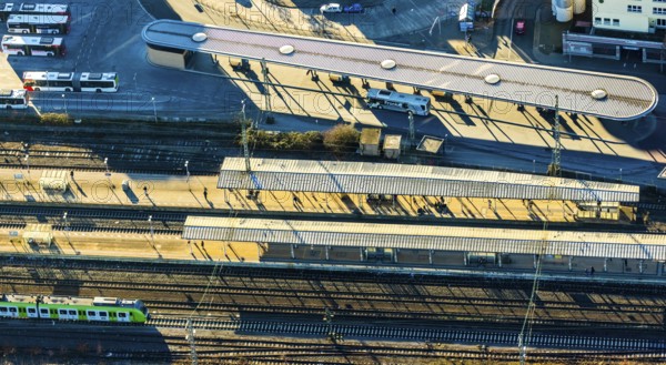 Aerial view, Unna main station, HBF, platform backlit, Unna, Ruhr area, North Rhine-Westphalia, Germany, DE, Europe, birds-eyes view, aerial view, aerial photography, aerial photography, overview, bird's eye view