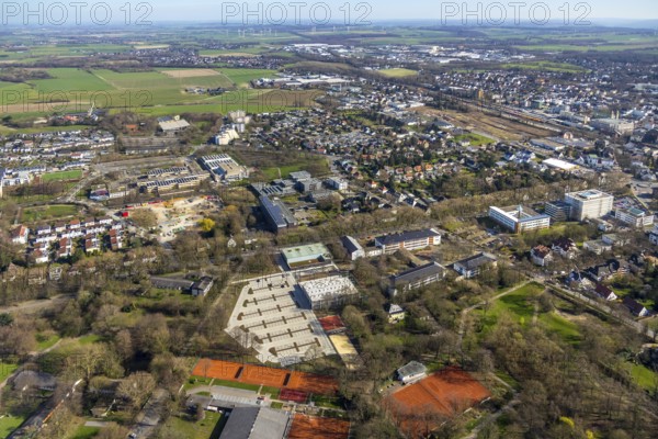 Aerial view, construction area Berliner Allee residential development, school centre north, Hansa Berufskolleg, Werner von Siemens comprehensive school, Geschwister-Scholl-Gymnasium Unna, Erich Göpfert civic hall Unna, Unna, Ruhr area, North Rhine-Westphalia, Germany, construction work, construction area, construction site, building plots, construction project, construction project, construction site, vocational college, education, educational institution, DE, development, Europe, comprehensive school, grammar school, Hellweg sports halls, capacity requirements, teaching institute, aerial view, aerial photography, aerial photography, new building, school, sports hall, overview, bird's eye view, birds-eyes view, overview