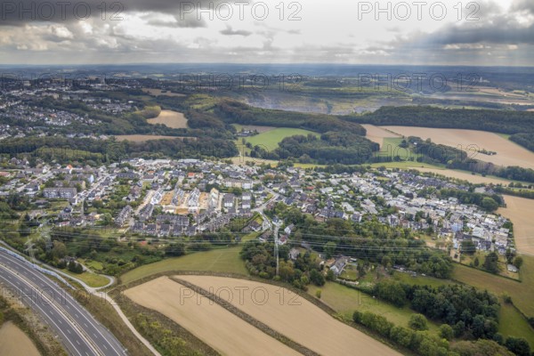 Aerial view, construction site, new building project, residential area, Obere Flandersbach, quarry Rützkausen, Velbert, Ruhr area, North Rhine-Westphalia, Germany, construction work, building, building site, building plots, construction project, construction site, DE, single-family houses, Europe, distant view, property tax, real estate, aerial view, aerial photography, aerial photography, new construction, terraced houses, quarry, overview, bird's eye view, housing estate, living and living, residential area, residential buildings, residential quality, residential neighbourhood, housing estate, birds-eyes view, onlyVelbert, overview, Velbert-Mitte