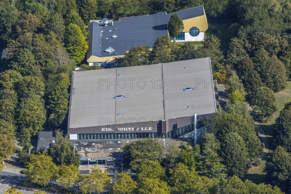 Aerial view, ice rink Unna, swimming rink Unna, Unna, Ruhr area, North Rhine-Westphalia, Germany, bathing establishment, bathing resort, DE, ice sports, Europe, indoor swimming pool, aerial view, aerial photography, aerial photography, swimming pool, swimming sport, sports hall, overview, bird's-eye view, overview