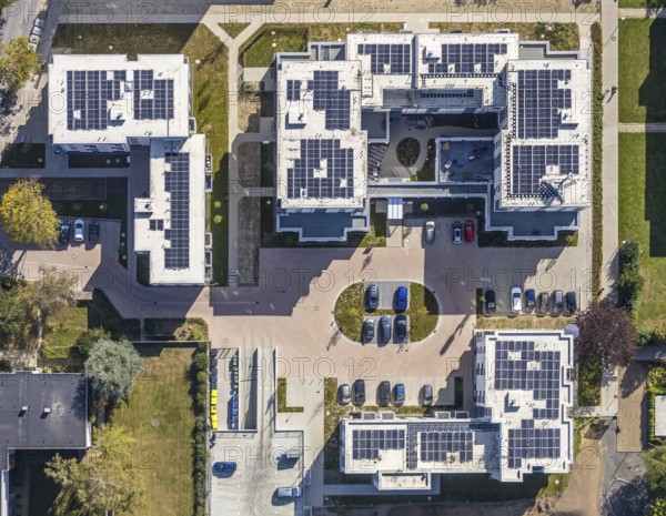 Aerial view, Parkquartier Königsborn, solar panels, photovoltaics, new construction Potsdamer Straße, Unna, Ruhr area, North Rhine-Westphalia, Germany, construction area, building site, building plots, construction project, construction site, DE, Europe, shapes and colours, property tax, real estate, aerial photography, aerial photography, aerial photography, new construction, overview, bird's eye view, residential complex, living and living, residential area, residential buildings, residential quality, residential area, residential estate, birds-eyes view, overview
