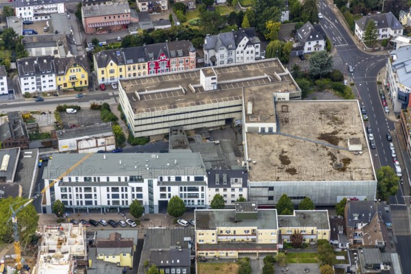 Aerial view, remodelling Friedrichstraße, Hertie ruin, planned demolition, Velbert, Ruhr area, North Rhine-Westphalia, Germany, construction project, DE, Europe, vacancy, aerial view, aerial photography, aerial photography, overview, bird's-eye view, birds-eyes view, onlyVelbert, overview, Velbert-Mitte