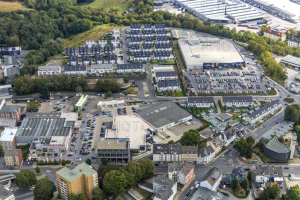 Aerial view, housing estate Winkelstraße, shopping centre, upper town, Velbert, Ruhr area, North Rhine-Westphalia, Germany, DE, single-family houses, shopping markets, shopping place, Europe, property tax, real estate, aerial view, aerial photography, aerial photography, Media Markt, local supply centre, terraced houses, shopping centre, supermarket, overview, bird's eye view, residential area, residential area, residential buildings, residential quality, residential quarter, housing estate, birds-eyes view, onlyVelbert, overview, Velbert-Mitte