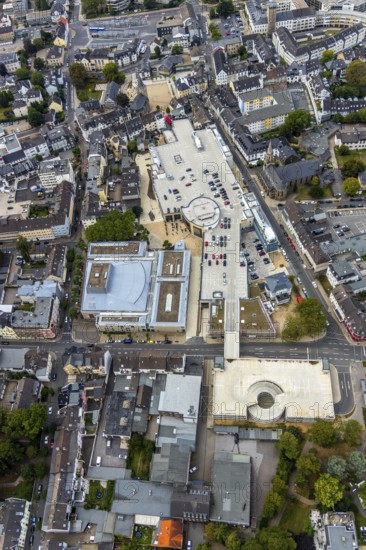 Aerial view, StadtGalerie Velbert, Forum Niederberg, Velbert, Ruhr area, North Rhine-Westphalia, Germany, DE, shopping, shopping markets, shopping square, shopping centre, Europe, culture, art, aerial view, aerial photography, aerial photography, local supply centre, Oststraße, theatre, shopping centre, town hall, theatre, overview, event location, event venue, bird's eye view, bird's eye view, cultural use, onlyVelbert, overview, Velbert-Mitte
