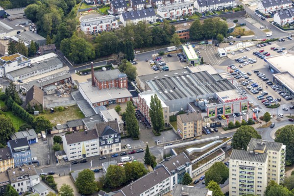 Aerial view, residential area Winkelstraße, shopping centre, upper town, Velbert, Ruhr area, North Rhine-Westphalia, Germany, consulting house, DE, single-family houses, shopping markets, shopping square, Europe, Friedrichstraße, health department of the district of Mettmann, property tax, real estate, aerial photography, aerial photography, aerial photography, Media Markt, local supply centre, terraced houses, shopping centre, supermarket, overview, bird's-eye view, residential complex, living and living, residential area, residential buildings, residential quality, residential quarter, housing estate, birds-eyes view, onlyVelbert, overview, Velbert-Mitte