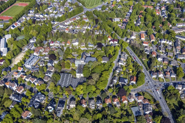 Aerial view, local view, Ernst-Barlach-Gymnasium, building area Kessebürener Weg, Unna, Ruhr area, North Rhine-Westphalia, Germany, education, educational institution, DE, Europe, green trees, grammar school, educational institute, aerial view, aerial photography, aerial photography, school, overview, bird's-eye view, overview