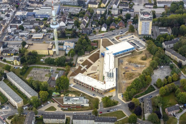 Aerial photo, construction site, Kastanienallee development area, Kastanienallee primary school, Kastanienallee day care centre, Velbert telecommunications tower, BKS high-rise, Velbert, Ruhr area, North Rhine-Westphalia, Germany, construction work, building, construction area, building site, building plots, construction measure, construction project, construction site, education, educational institution, DE, Europe, television station, television tower, primary school, kindergarten, day nursery, day care centre, day nursery school, educational institute, aerial view, aerial photography, aerial photography, new building, school, tower, overview, bird's-eye view, water tower, birds-eyes view, onlyVelbert, overview, Velbert-Mitte