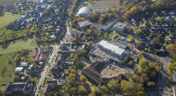 Aerial view, construction site new building Comenius comprehensive school Voerde, Voerde, Ruhr area, North Rhine-Westphalia, Germany, avenue, construction work, construction, construction area, building site, building plots, construction measure, construction project, construction site, education, educational institution, DE, Europe, comprehensive school, teaching institute, aerial view, aerial photography, aerial photography, new building, school, overview, bird's-eye view, overview