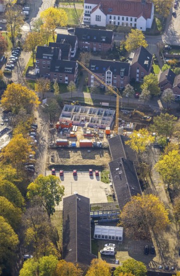 Aerial view, former Parkschule, construction site and new construction of rental flats for disabled people, Parkstraße corner Am Bauhof, Friedrichsfeld, Voerde, Ruhr area, North Rhine-Westphalia, Germany, construction work, building, construction area, building site, building plots, construction project, construction project, construction site, DE, Europe, property tax, real estate, aerial view, aerial photography, aerial photography, new construction, overview, bird's-eye view, residential complex, living and living, residential area, residential buildings, residential quality, residential neighbourhood, housing estate, birds-eyes view, overview