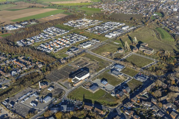 Aerial view, former Niederberg colliery, Dicksche Heide development area, Niederberg Park, Neukirchen, Neukirchen-Vluyn, Ruhr area, North Rhine-Westphalia, Germany, An den Schächten, construction area, building site, building plots, construction project, construction site, mine, DE, Europe, winding tower, aerial view, aerial photography, aerial photography, Lower Rhine, overview, bird's-eye view, colliery, Niederberg colliery, birds-eyes view, former coal mine, overview