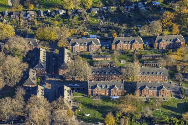Aerial view, residential area Bergwerkssiedlung Etzoldplatz, Vluyn, Neukirchen-Vluyn, Ruhr area, North Rhine-Westphalia, Germany, DE, Etzoldstraße, Europe, property tax, real estate, aerial view, aerial photography, aerial photography, overview, bird's-eye view, residential complex, living and living, residential area, residential buildings, residential quality, residential neighbourhood, housing estate, birds-eyes view, overview
