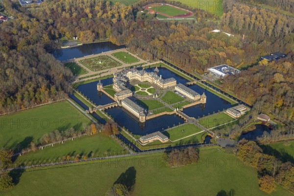 Nordkirchen Palace, Westphalian Versailles, Nordlirchen Palace, 18th century manor house in the Versailles style on an island with extensive landscaped gardens, at the North Rhine-Westphalia School of Finance, Baroque garden Venusinsel, Nordkirchen, Münsterland, North Rhine-Westphalia, Germany, DE, Europe, aerial photo, birds-eyes view, aerial photograph, aerial photography, aerial photography, overview, overview, bird's eye view, palace and park have been recognised by UNESCO as a total work of art of international standing