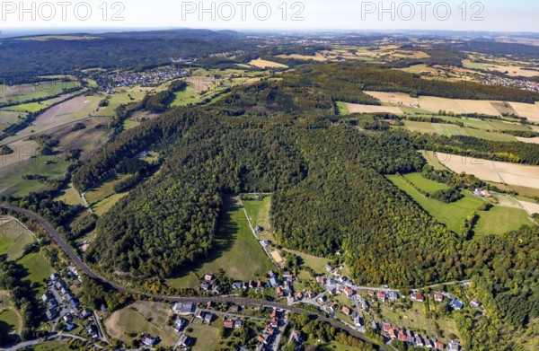 Aerial view, Hömerberg Forest, Himminghausen, Nieheim, East Westphalia-Lippe, OWL, North Rhine-Westphalia, Germany, mountain, DE, Europe, distant view, property tax, real estate, aerial view, aerial photography, aerial photography, OWL book, OWL book, East Westphalia, overview, bird's-eye view, forest area, meadows and fields, residential area, living and life, residential area, residential buildings, residential quality, residential neighbourhood, housing estate, birds-eyes view, overview